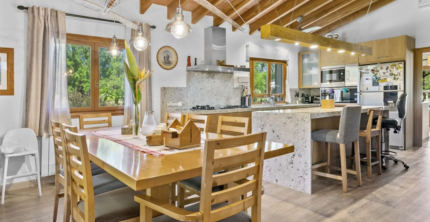 Chalet-adosado-Santa-Maria-del-Camí