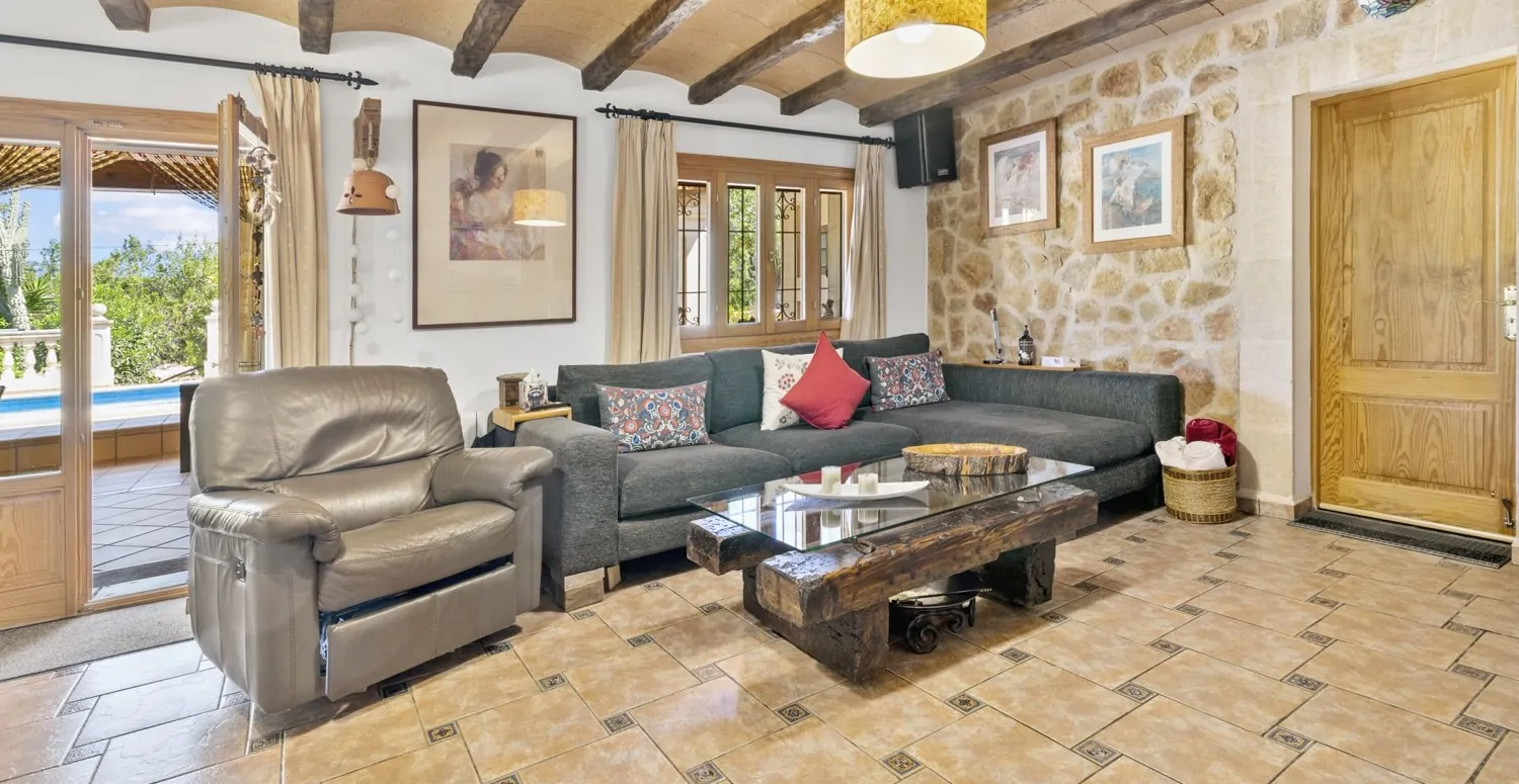 Chalet-adosado-Santa-Maria-del-Camí