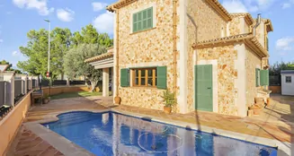 von_poll_real_estate_property_ES253745266_image_13