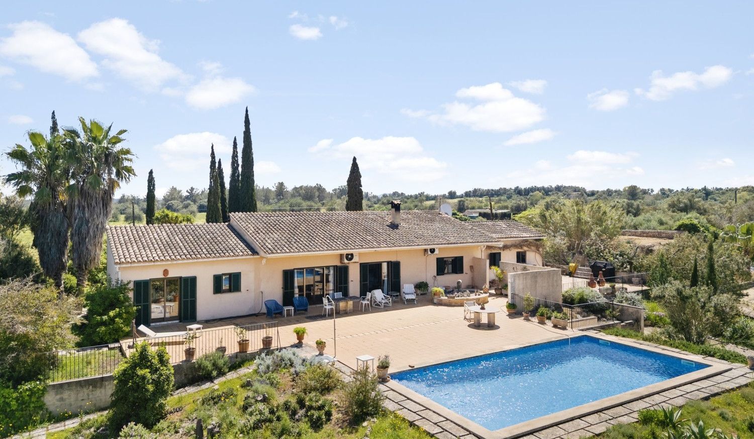 Finca-Biniali
