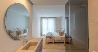 von_poll_real_estate_property_ES253745330_image_8