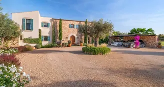 von_poll_real_estate_property_ES253745402_image_17