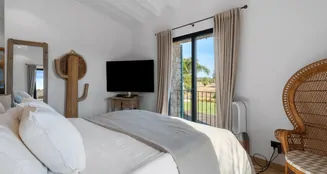 von_poll_real_estate_property_ES253745402_image_7