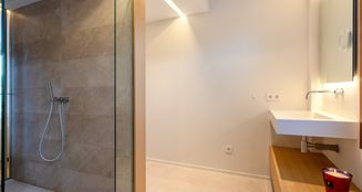 von_poll_real_estate_property_ES253745398_image_10