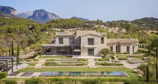 von_poll_real_estate_property_ES253745424_image_0