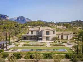 Traumhafte Finca mit Panorama- und Meerblick in bester Lage