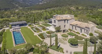 von_poll_real_estate_property_ES253745424_image_4