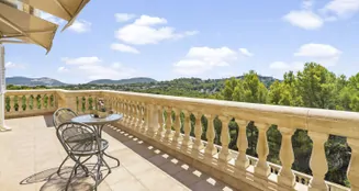 von_poll_real_estate_property_ES253745472_image_52