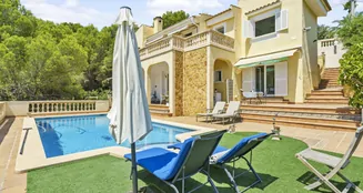 von_poll_real_estate_property_ES253745472_image_21