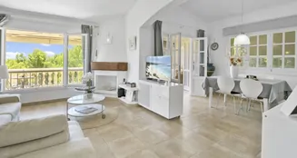 von_poll_real_estate_property_ES253745472_image_1