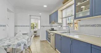 von_poll_real_estate_property_ES253745472_image_4