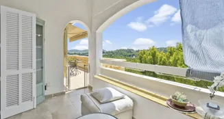 von_poll_real_estate_property_ES253745472_image_16