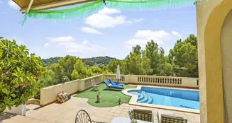 von_poll_real_estate_property_ES253745472_image_20