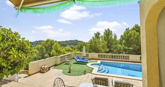 von_poll_real_estate_property_ES253745472_image_20
