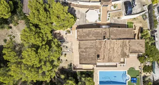 von_poll_real_estate_property_ES253745472_image_95