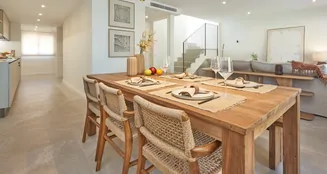 von_poll_real_estate_property_ES253745480_4_image_3