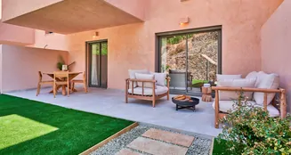 von_poll_real_estate_property_ES253745480_4_image_0