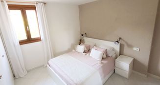 von_poll_real_estate_property_ES253745479_image_6