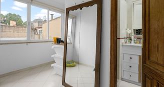 von_poll_real_estate_property_ES253745479_image_9