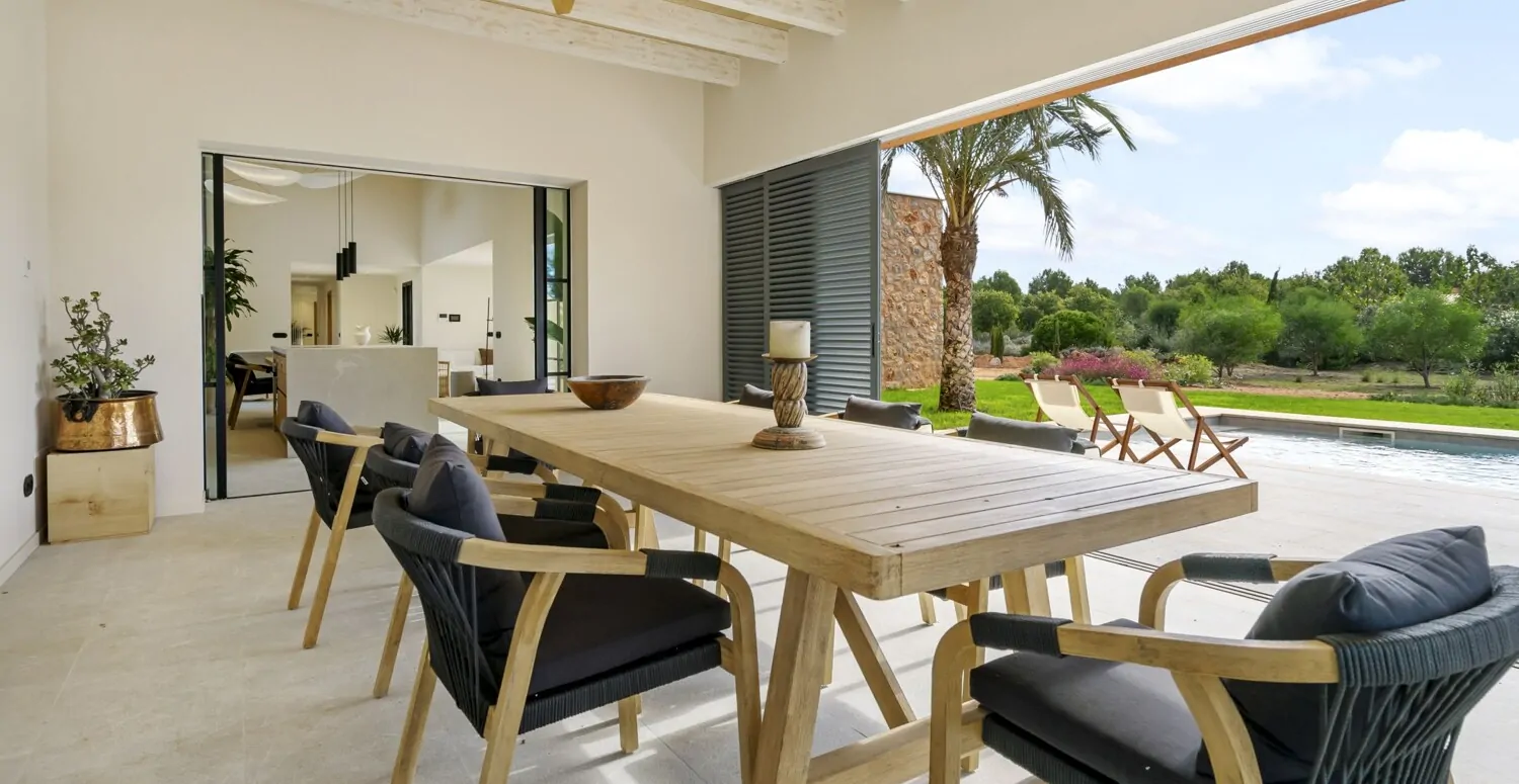 Dining area on the terrace