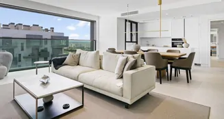 von_poll_real_estate_property_ES253745555_01_image_3