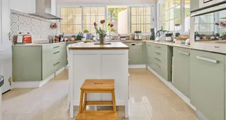 von_poll_real_estate_property_ES253745567_image_3