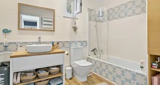 von_poll_real_estate_property_ES253745567_image_6