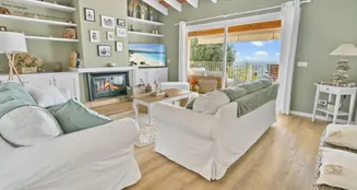 von_poll_real_estate_property_ES253745567_image_1