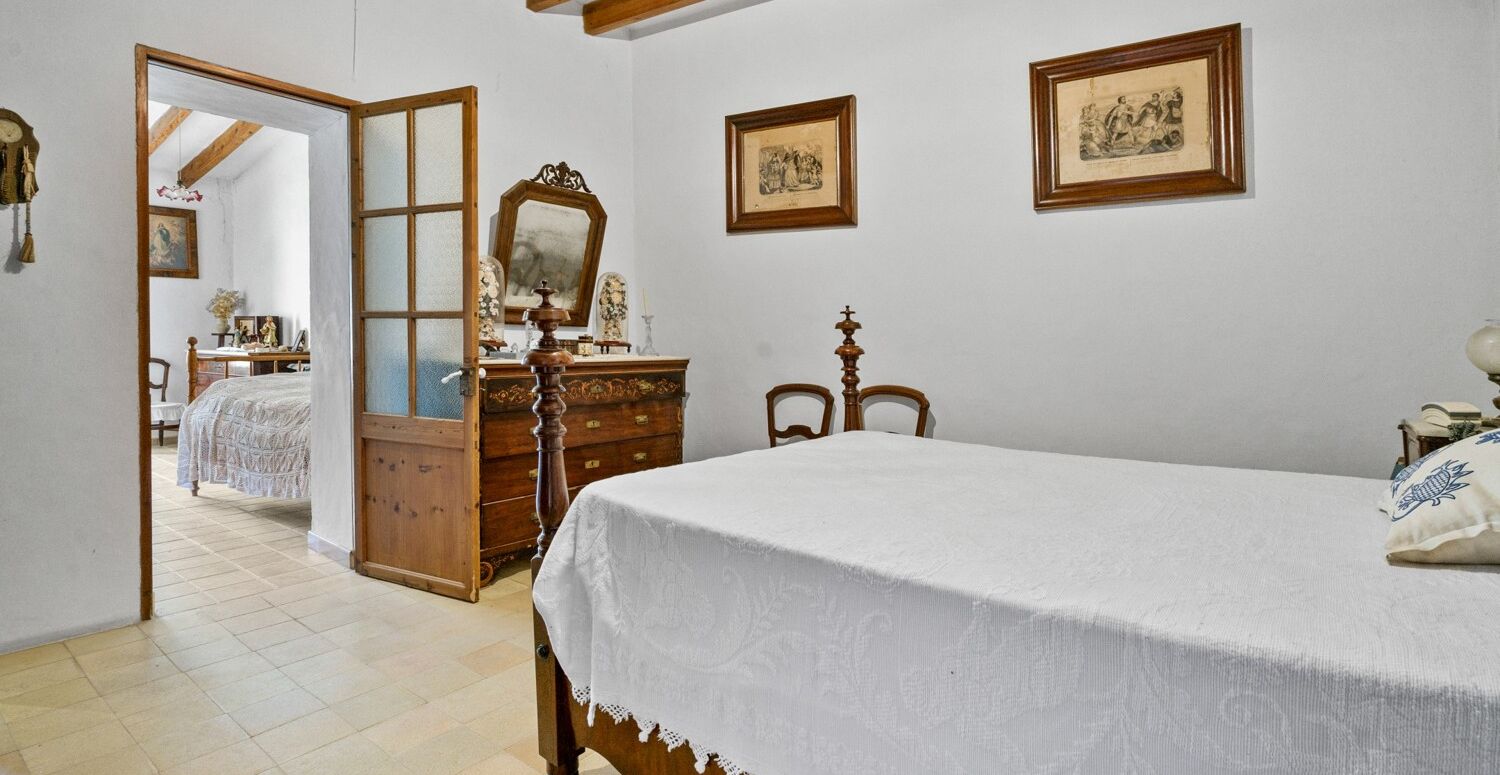 2. Schlafzimmer
