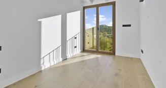 von_poll_real_estate_property_ES253745605_image_14