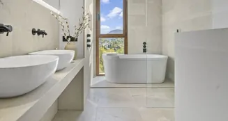 von_poll_real_estate_property_ES253745605_image_16