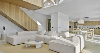 von_poll_real_estate_property_ES253745605_image_3