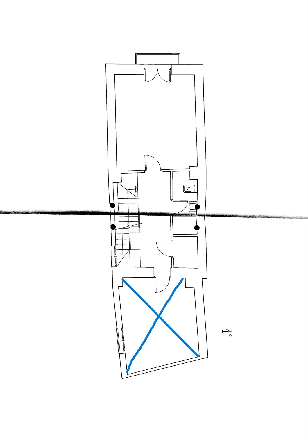 Büro und Toilette im ersten Stock