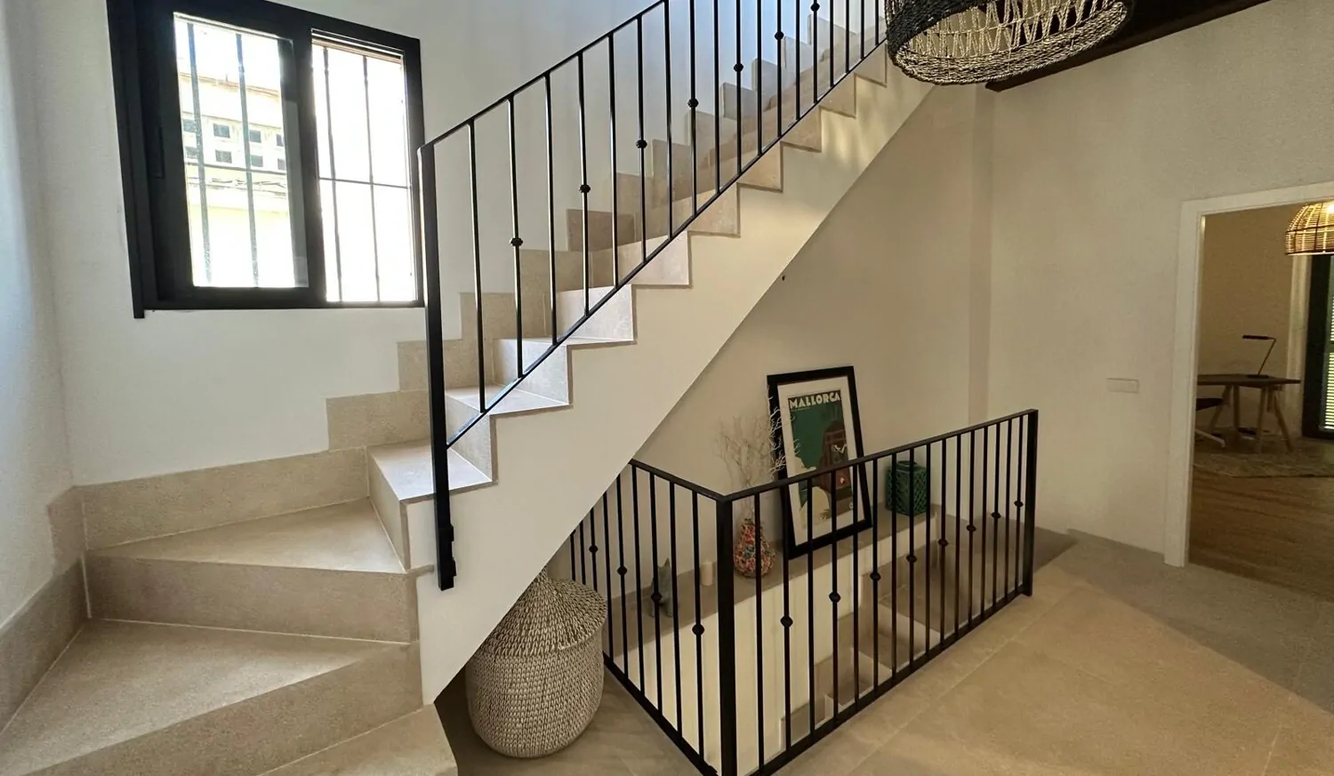 Aufgang in den zweiten Stock