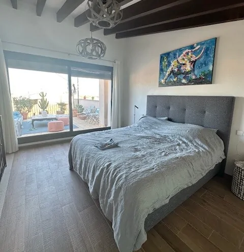 Schlafzimmer mit Terrasse