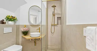 von_poll_real_estate_property_ES253745651_image_6