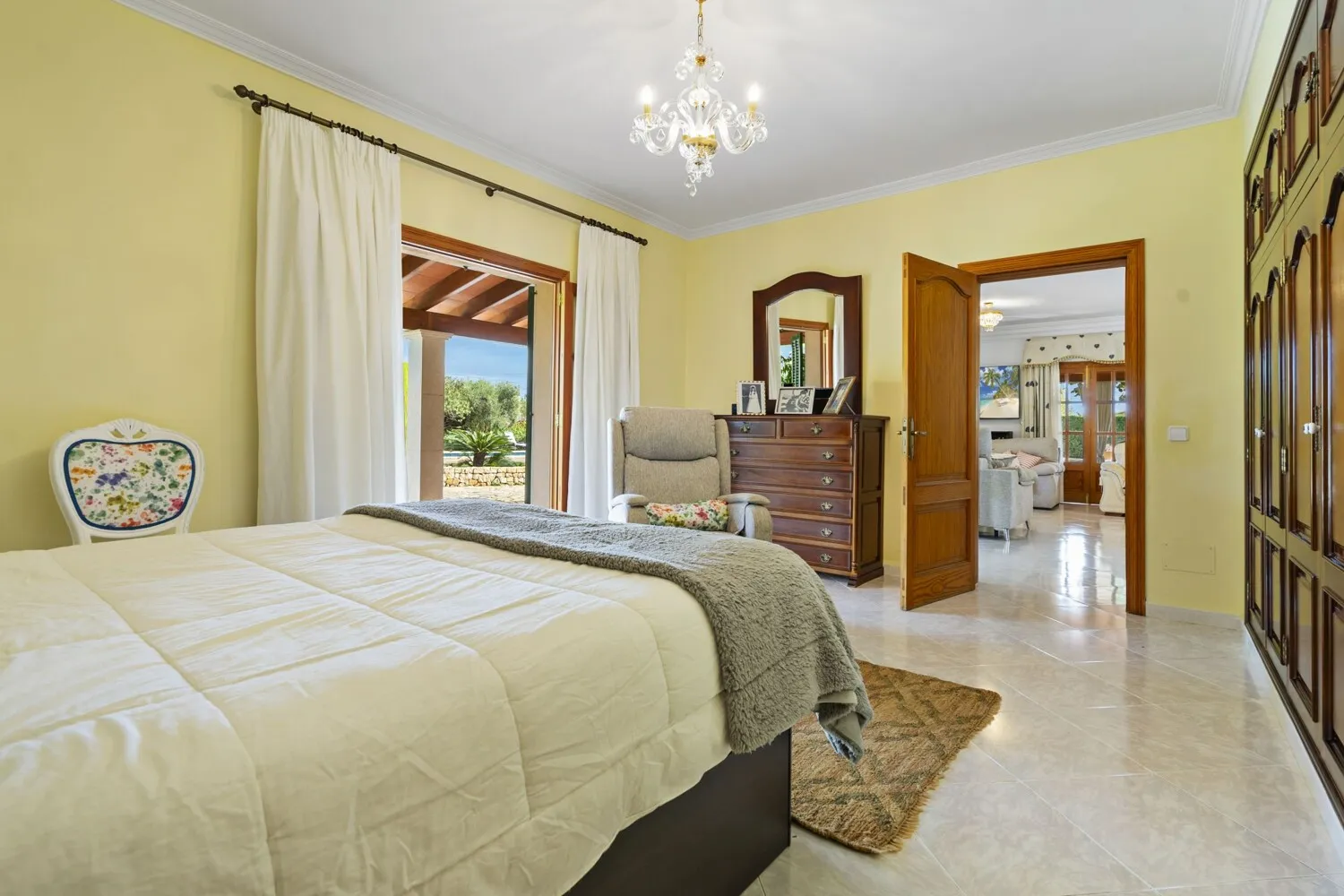 ormitorio con armario empotrado