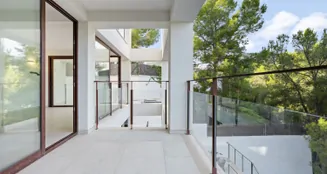 von_poll_real_estate_property_ES253745663_image_24