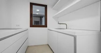 von_poll_real_estate_property_ES253745663_image_14