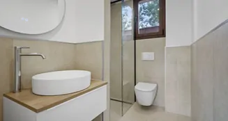 von_poll_real_estate_property_ES253745663_image_4