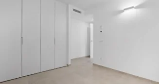 von_poll_real_estate_property_ES253745663_image_3