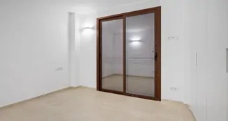 von_poll_real_estate_property_ES253745663_image_31