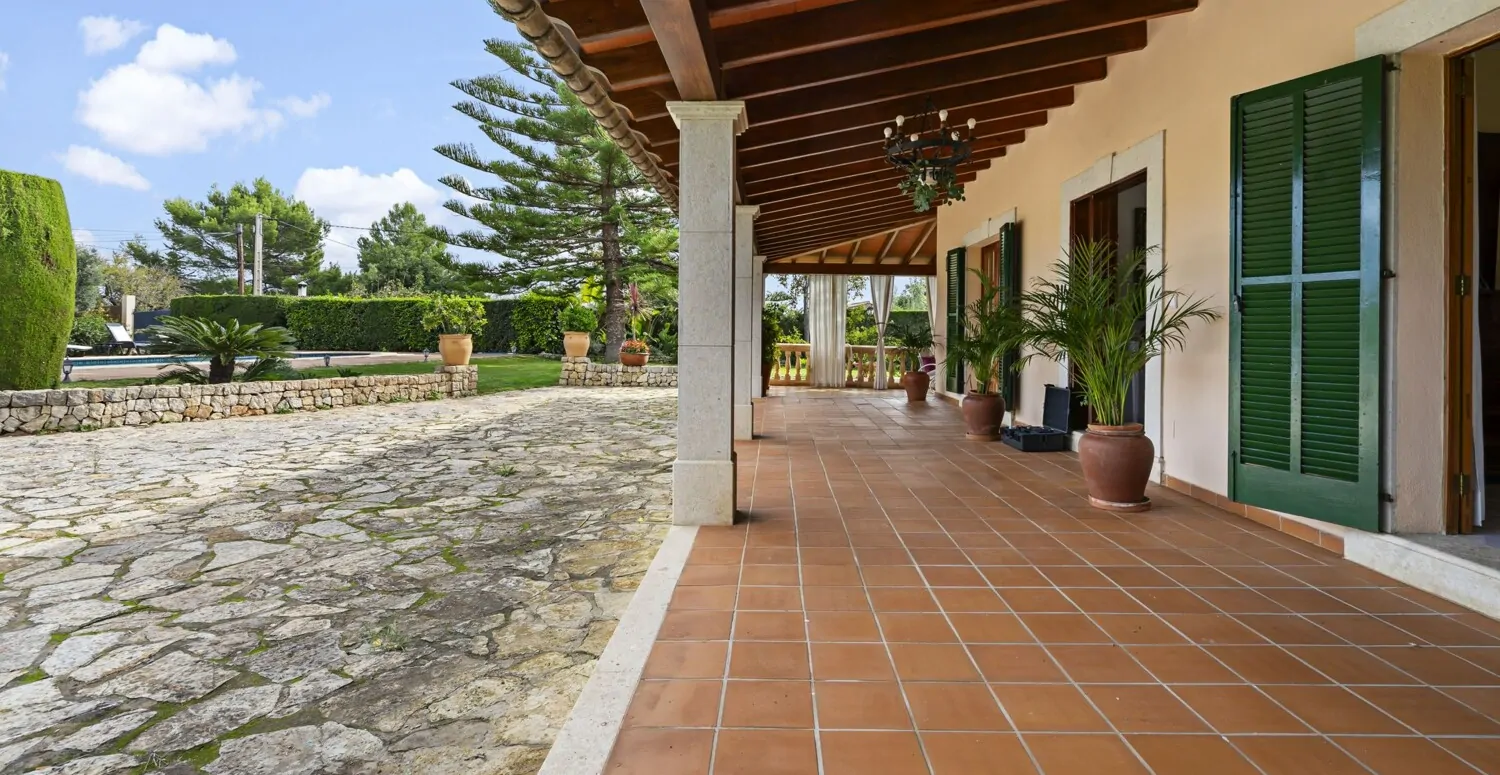 Überdachte Terrasse