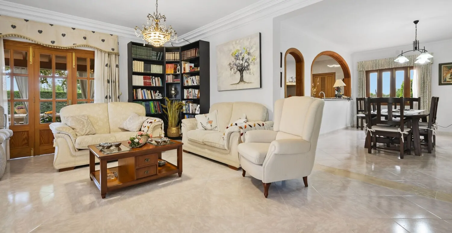 Offenes Wohn- Esszimmer