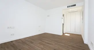 von_poll_real_estate_property_ES253745674_image_18