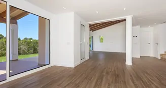 von_poll_real_estate_property_ES253745674_image_5