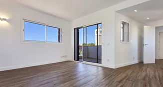 von_poll_real_estate_property_ES253745674_image_15