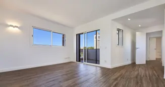 von_poll_real_estate_property_ES253745674_image_15