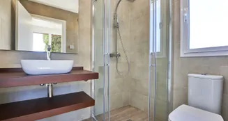 von_poll_real_estate_property_ES253745674_image_37