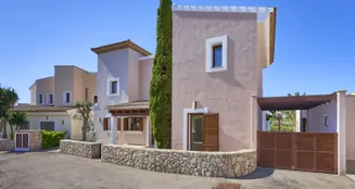 von_poll_real_estate_property_ES253745674_image_70